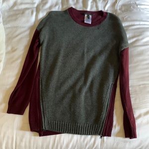 BCBG size s gray and maroon sweater